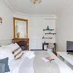 Stylish 1Br Steps From Le Marais & Montorgueil