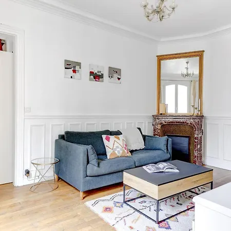 Stylish 1br Steps From Le Marais & Montorgueil Appartamento